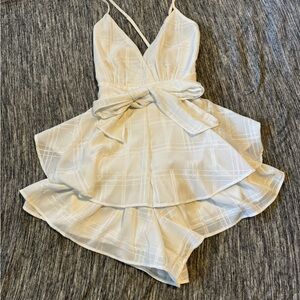White US M Romper w/ tie